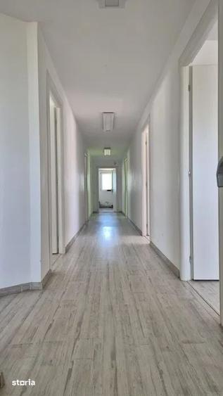 Spațiu comercial, de 1,100 mp, în Central
