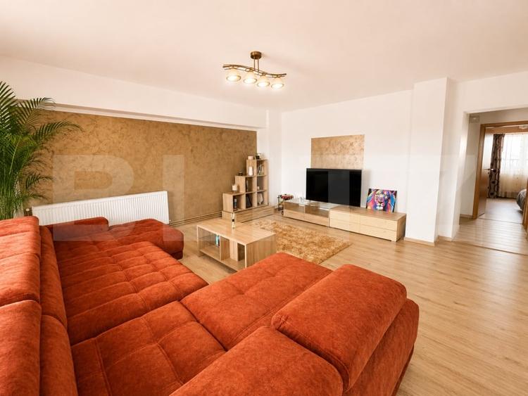 Apartament cu 3 camere decomandat, mobilat în Complex Studențesc