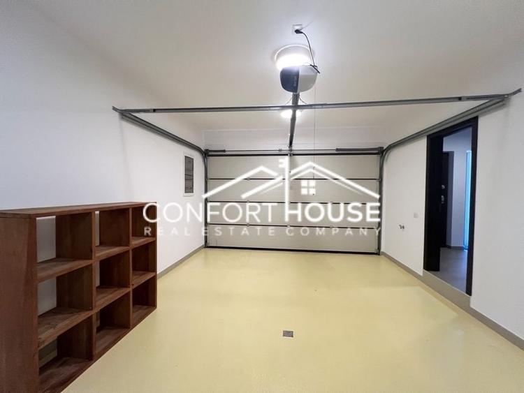 Duplex cu 6 camere cu Canalizare în Iancu Nicolae