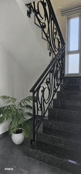 Casă cu 4 camere cu Teren 800 Mp în Central