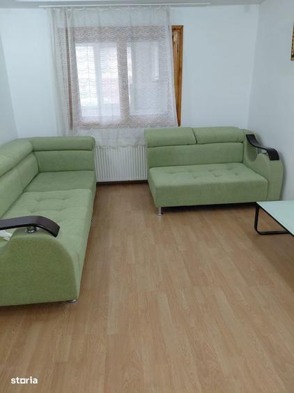 Apartament cu 2 camere decomandat în Broșteni