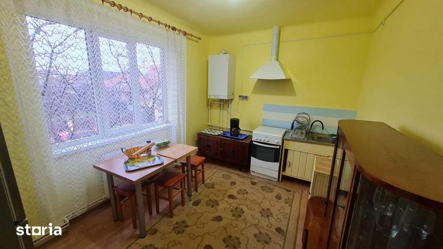 Apartament cu 2 camere decomandat în Calea Dumbrăvii