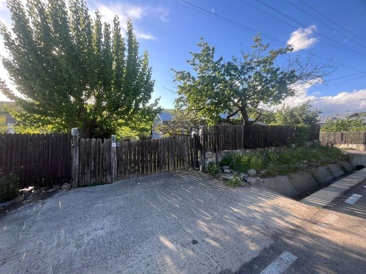 Casă cu 3 camere în Văleanca-Vilănești