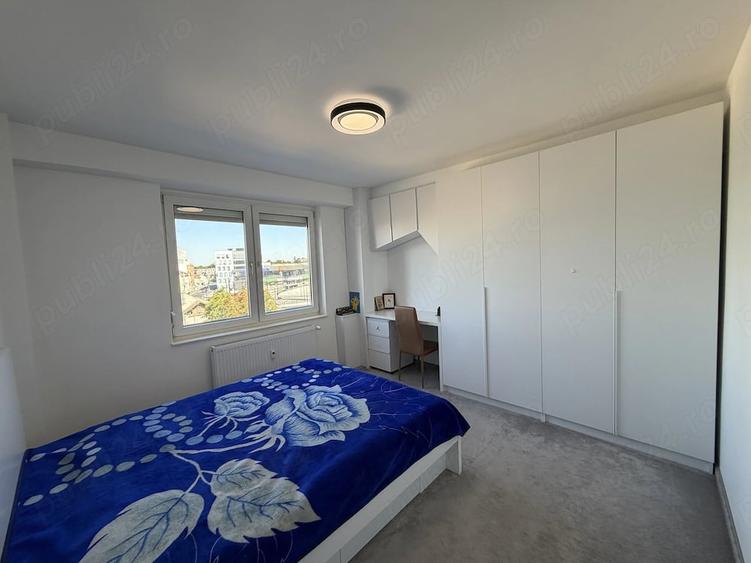 Apartament cu 4 camere decomandat în Centru Civic