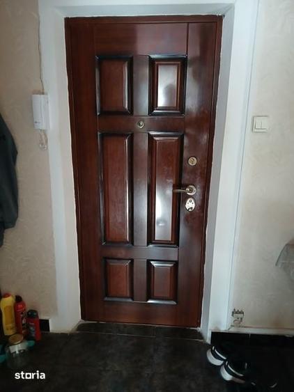 Apartament cu 3 camere decomandat în Rahova
