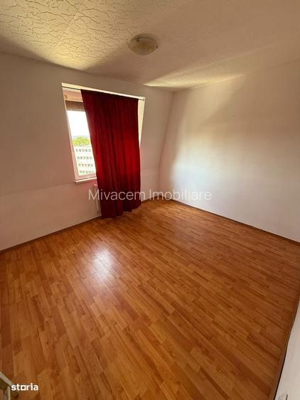 2 camere Mansarda George Enescu 56 mp centrala 2006