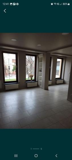 Spațiu comercial, de 38 mp, în Central