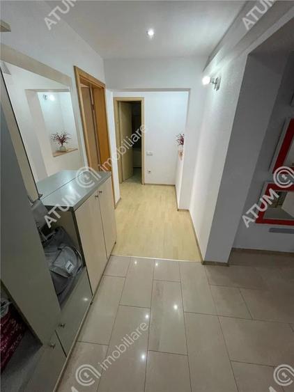 Apartament 3 camere decomandate 2 balcoane etaj 1 zona centrala Sibiu - 14