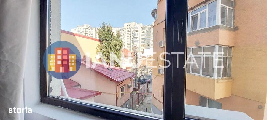 Apartament cu 3 camere decomandat în Universitate