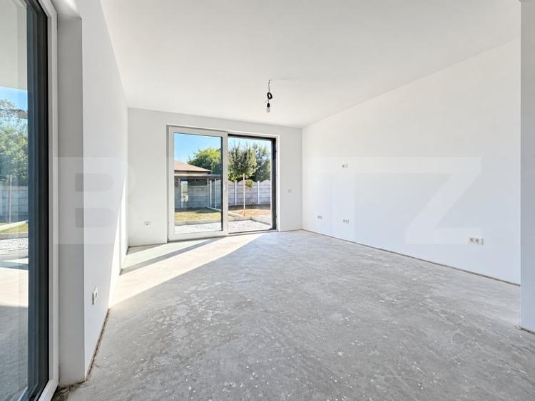 Duplex cu 5 camere cu Canalizare în Dumbrăvița