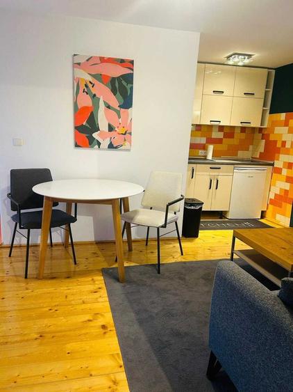 Apartament cu 2 camere nedecomandat în Ultracentral