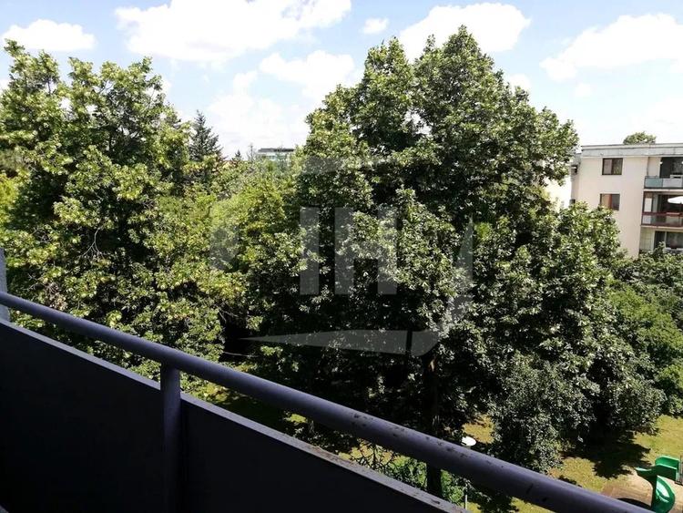 Apartament cu 2 camere semidecomandat, mobilat în Gheorgheni