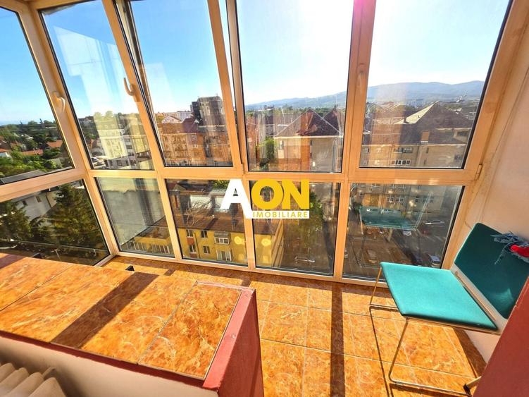 Apartament cu 3 camere decomandat, mobilat în Central