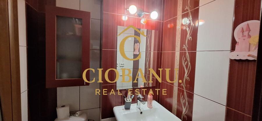Apartament cu 4 camere decomandat, mobilat în 1 Mai