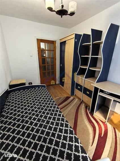 Apartament cu 3 camere decomandat în Unirii Sud