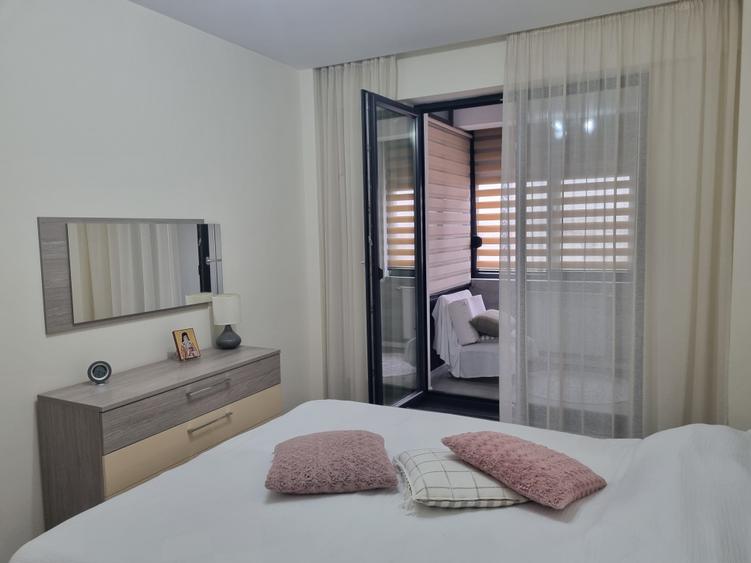 Apartament cu 2 camere decomandat, mobilat în Tomis III