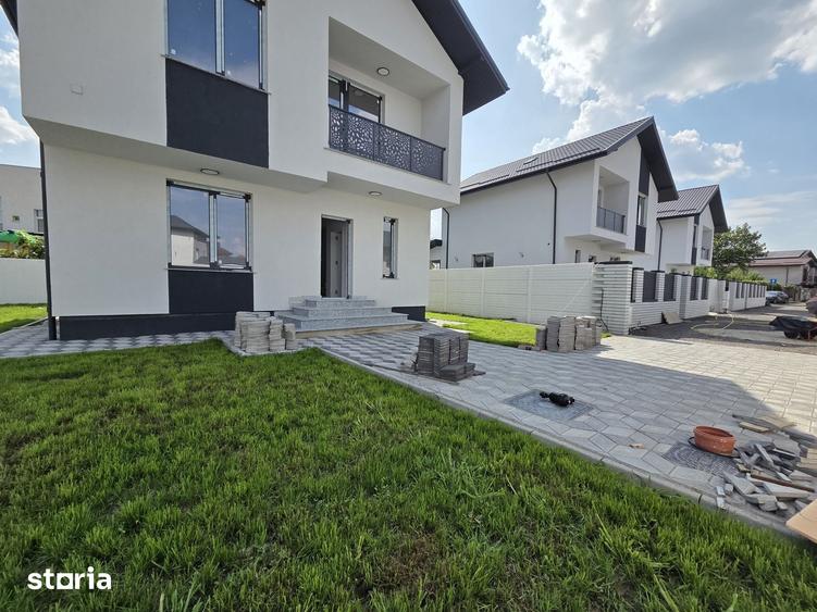 Casă cu 4 camere cu Teren 300 Mp în Cornetu