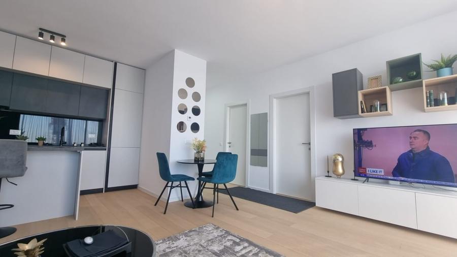 Apartament cu 2 camere decomandat în Băneasa