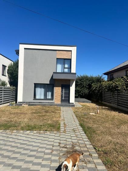 Casă cu 2 camere cu Teren 370 Mp în Exterior Vest