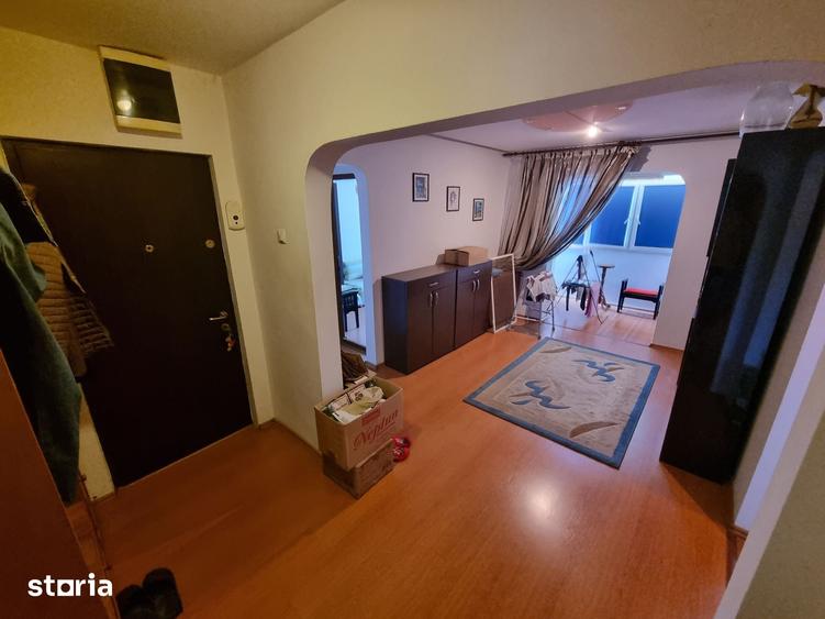 Apartament cu 4 camere în Inel II
