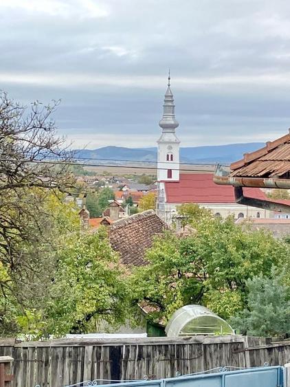 Casă individuală cu 4 camere cu Canalizare în Cernatu