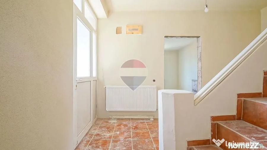 Casă cu 4 camere cu Teren 104 Mp în Centrul Civic