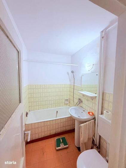 Apartament cu 2 camere decomandat în Piața Unirii