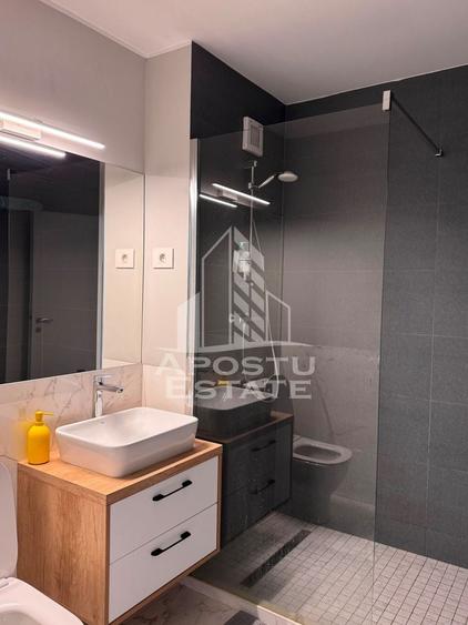 Apartament cu 2 camere decomandat în Aradului