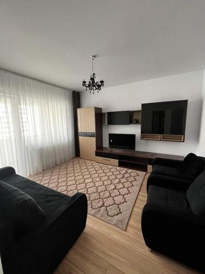 Apartament cu 2 camere decomandat în Păcii