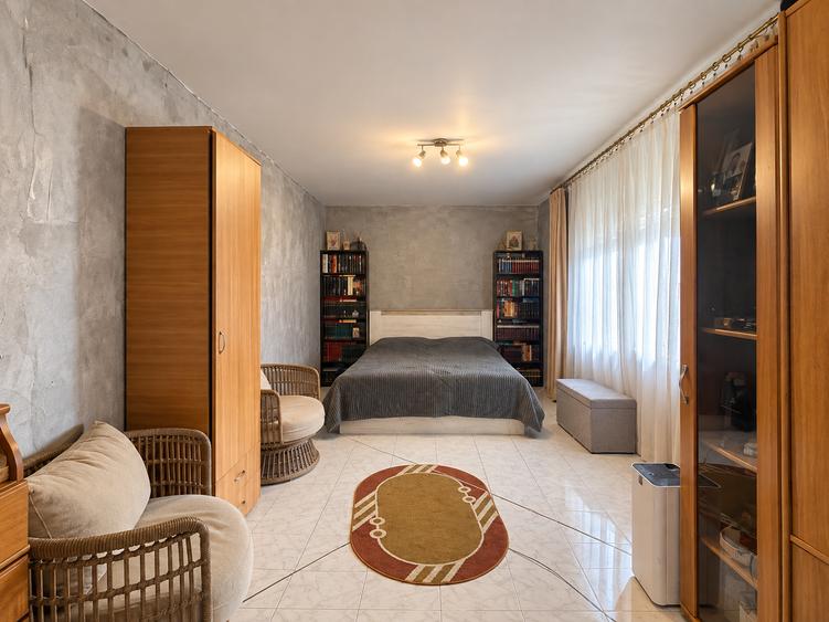 Casă cu 4 camere cu Teren 211 Mp în Brăilița