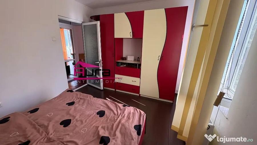 Apartament cu 2 camere nedecomandat în Central
