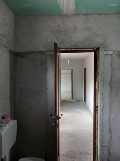 Casă cu 3 camere în Cuza Vodă