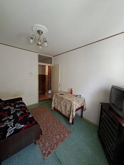 Apartament cu 3 camere decomandat în C5