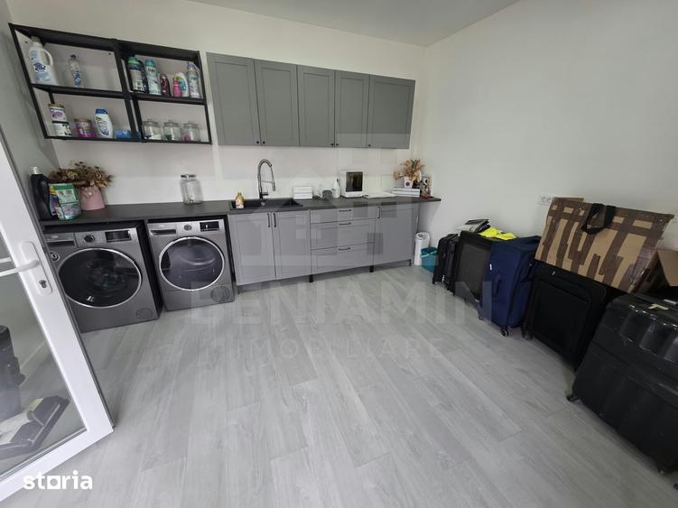 Casă cu 4 camere cu Teren 1191 Mp în Romanești