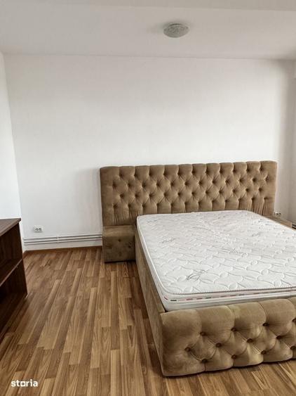 Apartament cu 3 camere decomandat în Micro 3