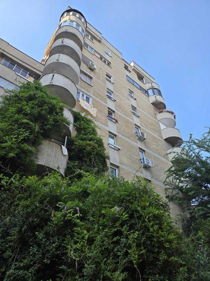 Inchiriere apartament 2 camere decomandat central - 2