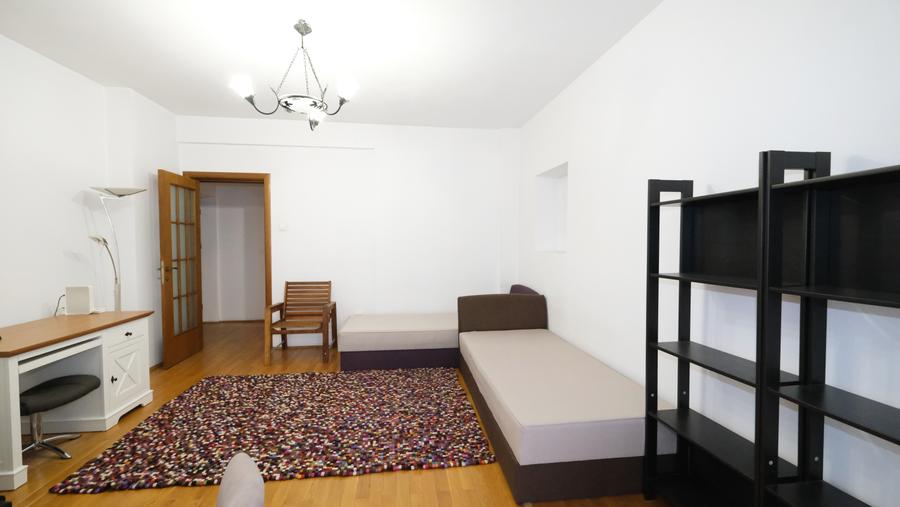 Apartament cu 3 camere în Cișmigiu