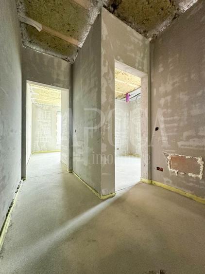 Duplex cu 4 camere cu Canalizare în Iris
