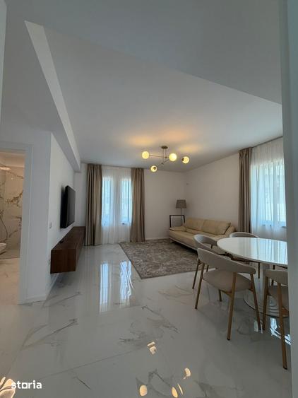 Casă cu 4 camere decomandat cu Teren 450 Mp în Central