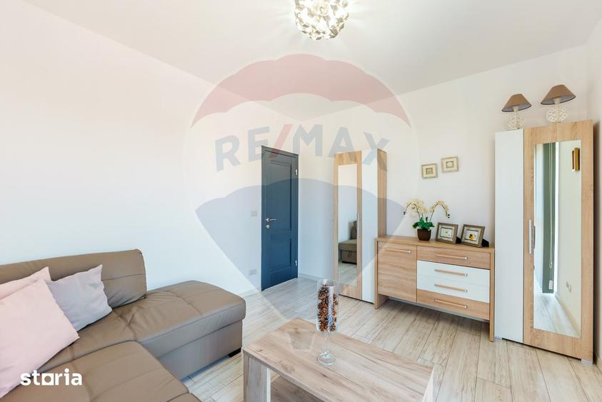 Apartament cu 3 camere decomandat în Șega