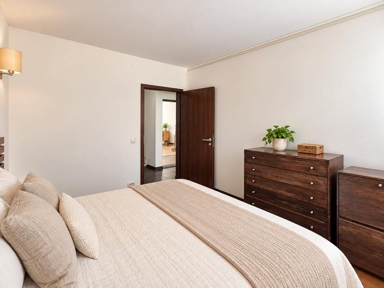 Apartament cu 3 camere decomandat, mobilat în Militari