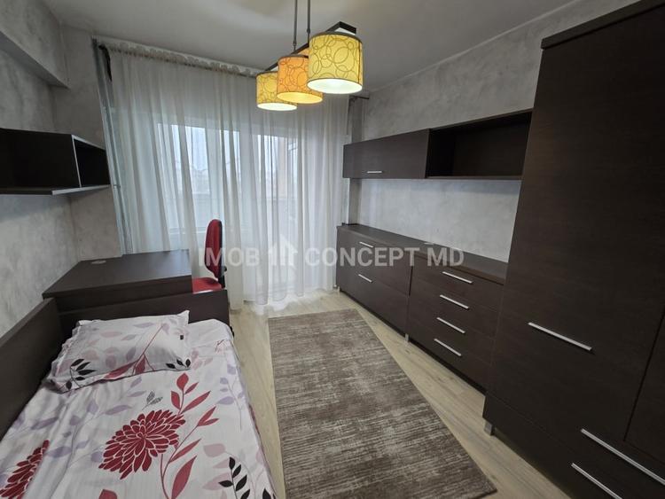 Apartament cu 3 camere decomandat, mobilat în Central