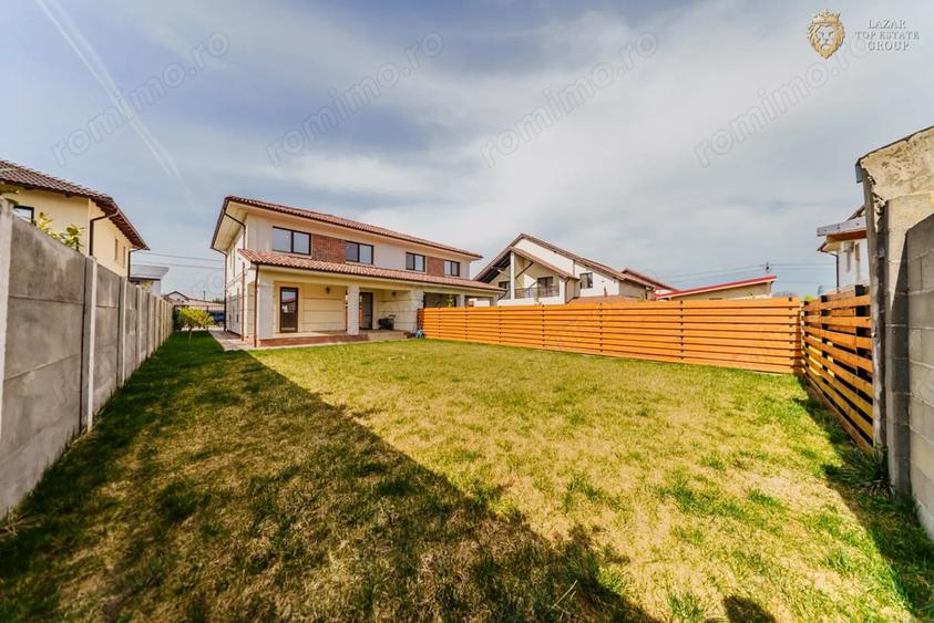 Apartament cu 4 camere decomandat în Dumbrăvița