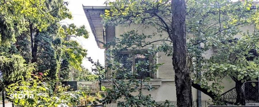 Casă cu 4 camere cu Teren 202 Mp în Copou