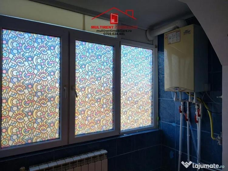 Apartament cu 3 camere decomandat în Piața Nouă