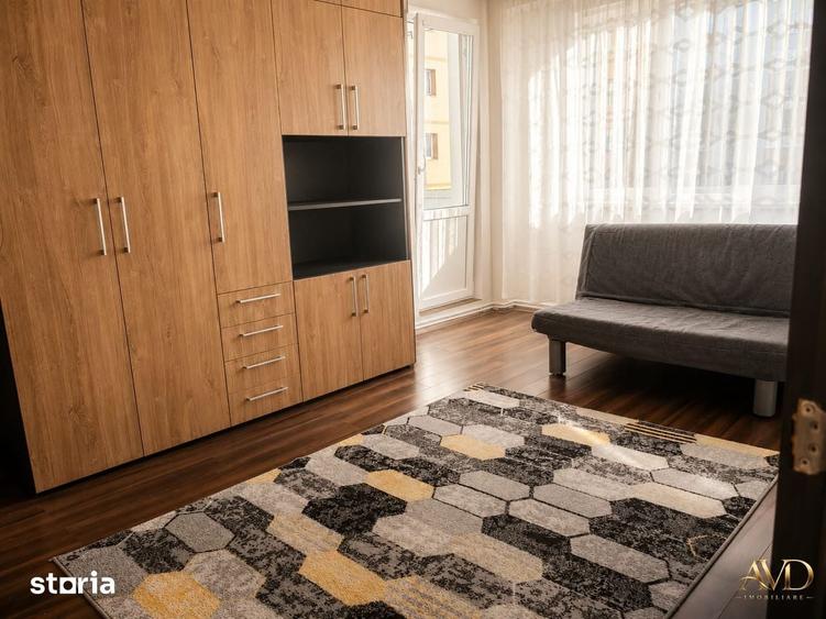 Apartament cu 3 camere în Tractorul