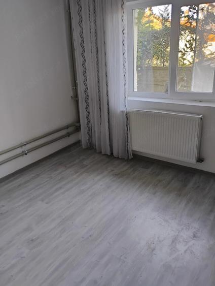 Garsonieră decomandată în Grădiște