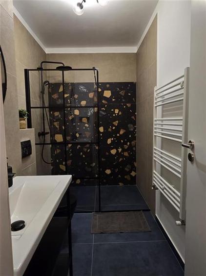 Apartament cu 2 camere semidecomandat, mobilat în Mărăști