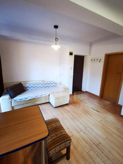 Apartament cu 3 camere semidecomandat, mobilat în Mănăștur