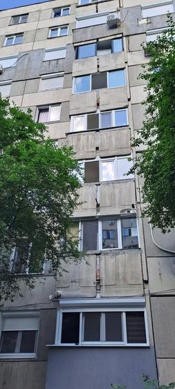 Apartament cu 3 camere decomandat în Rahova